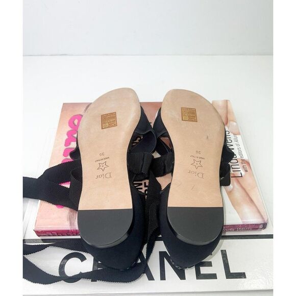 Rare NEW CHRISTIAN DIOR RUNWAY New York Black Strappy Flat Sandals Size … - Picture 13 of 15